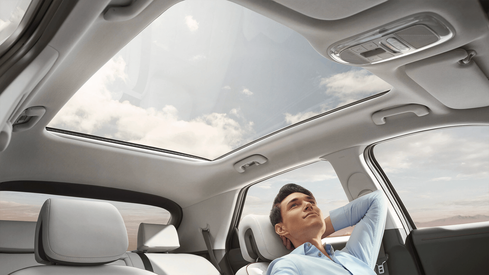 hyundai-ioniq-5-tout-ouvrant-panoramique